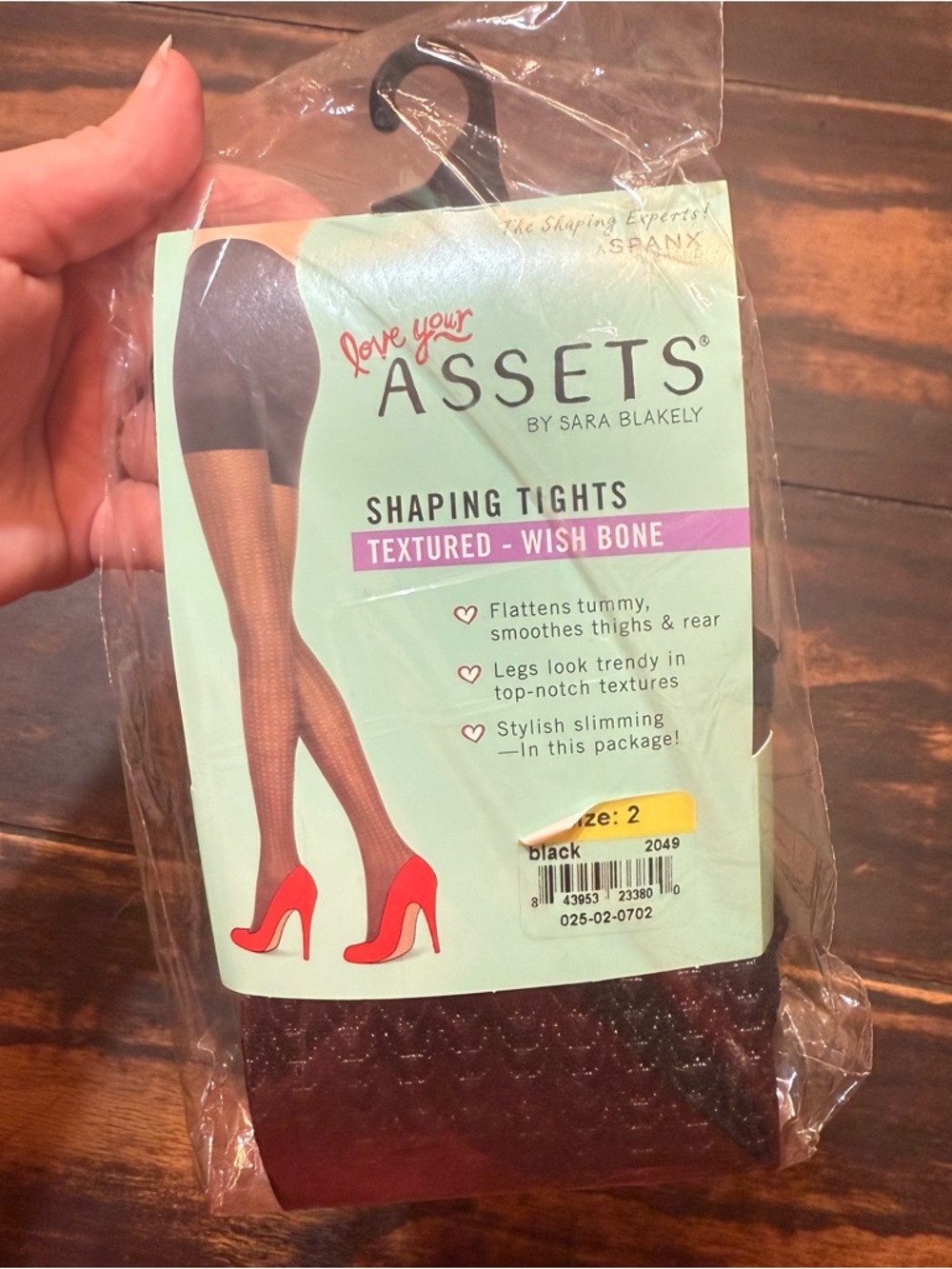 ASSETS by Sara Blakely Black Textured Wish Bone Shaping Tights